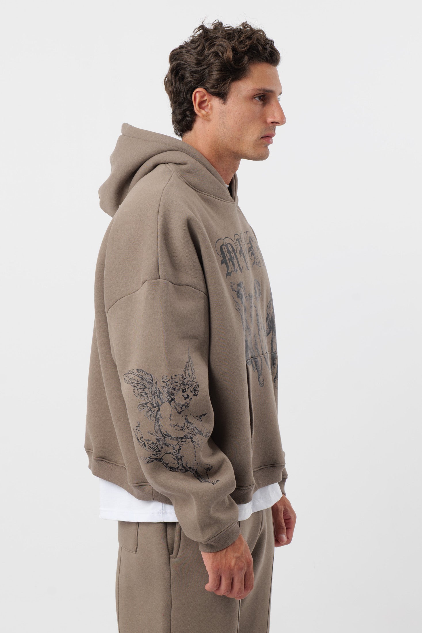 Hoodie Mud Three Cherubs