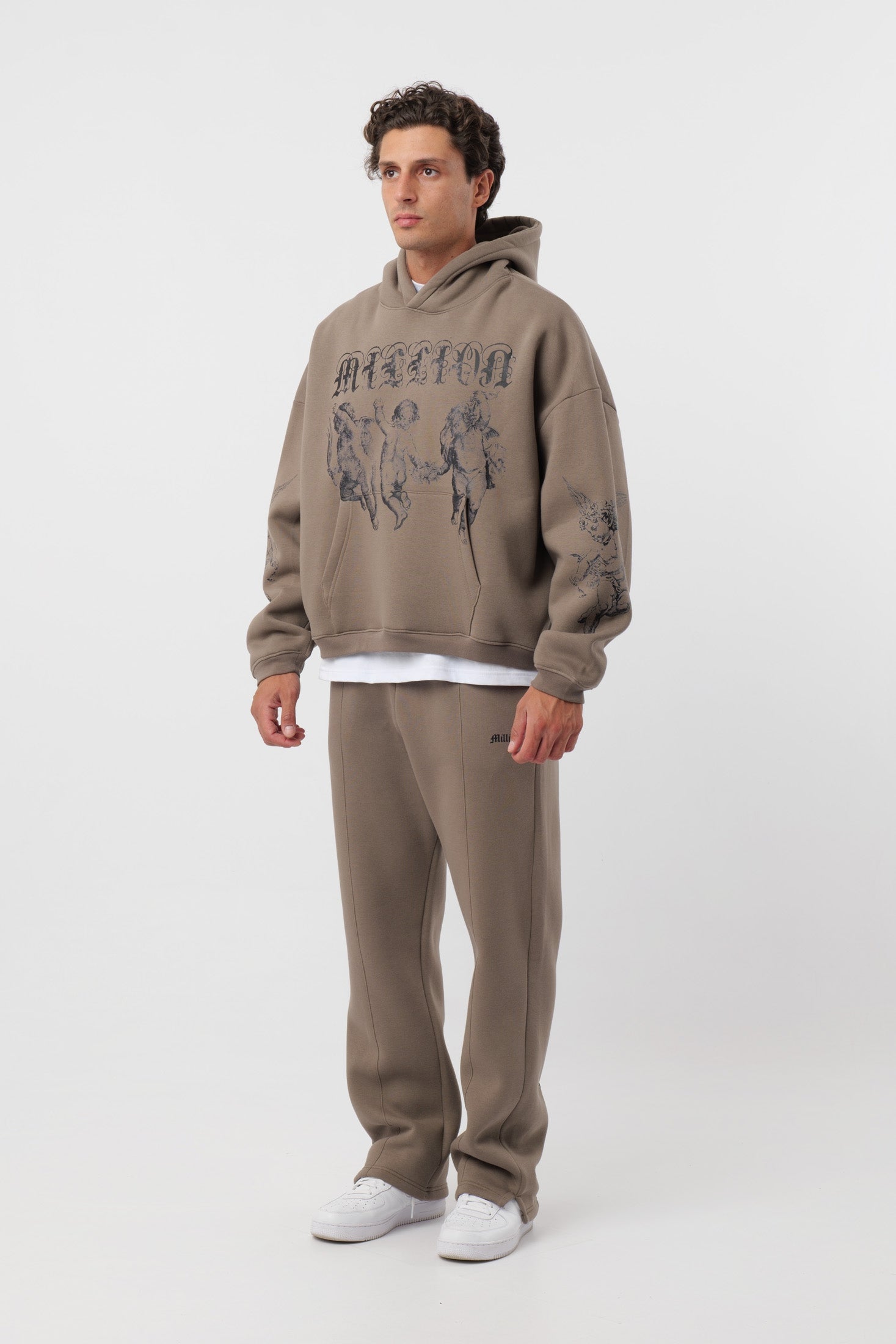 Hoodie Mud Three Cherubs