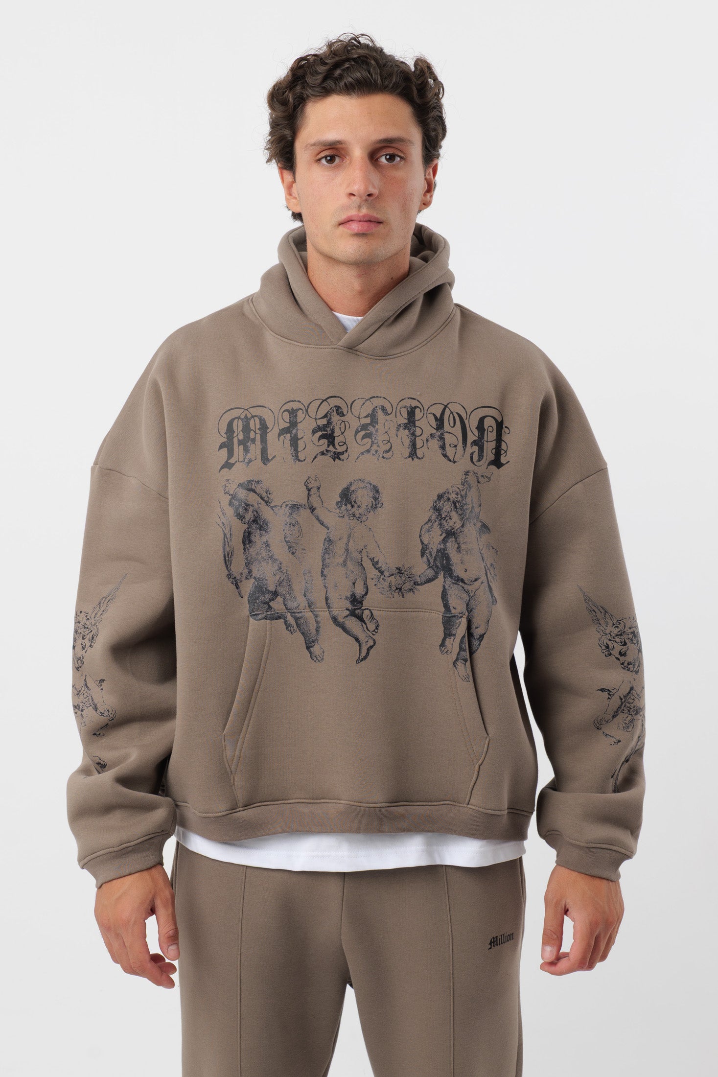 Hoodie Mud Three Cherubs